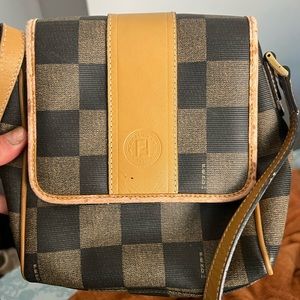 Fendi crossbody (Authentic)